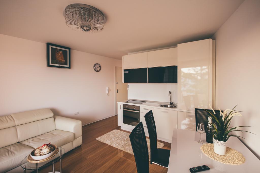 Opera Apartments 扎达尔 外观 照片