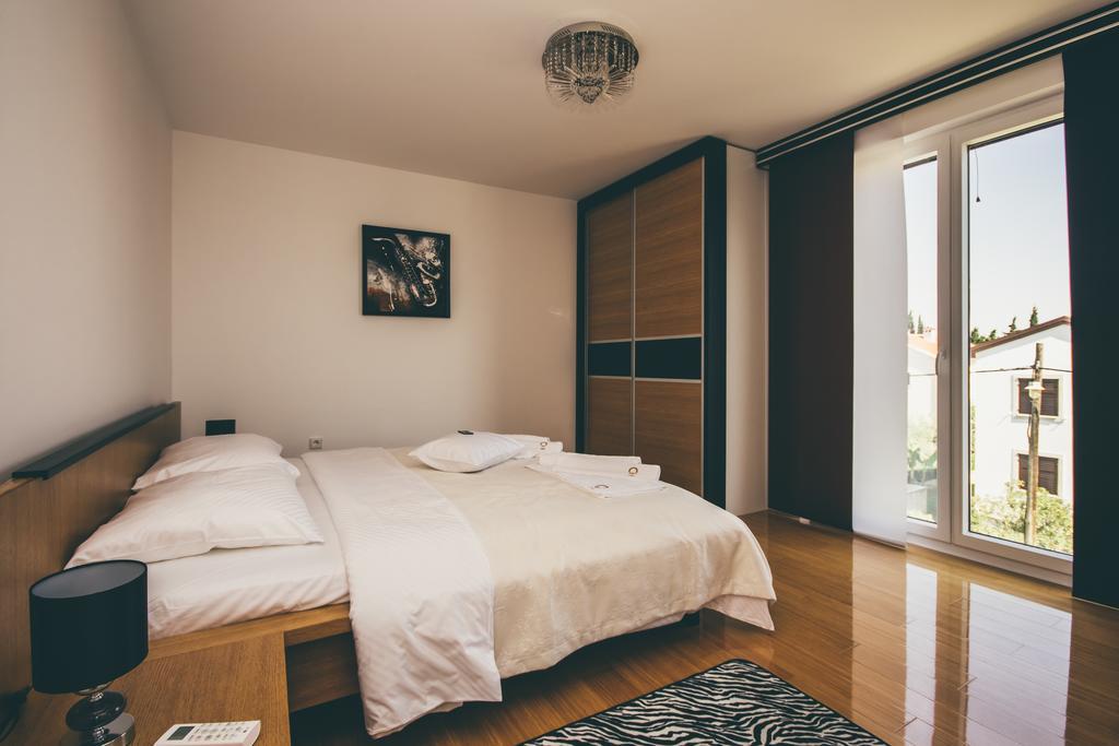 Opera Apartments 扎达尔 外观 照片
