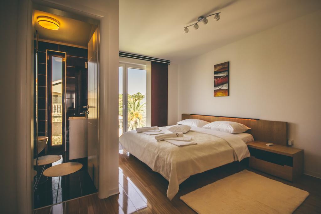 Opera Apartments 扎达尔 外观 照片